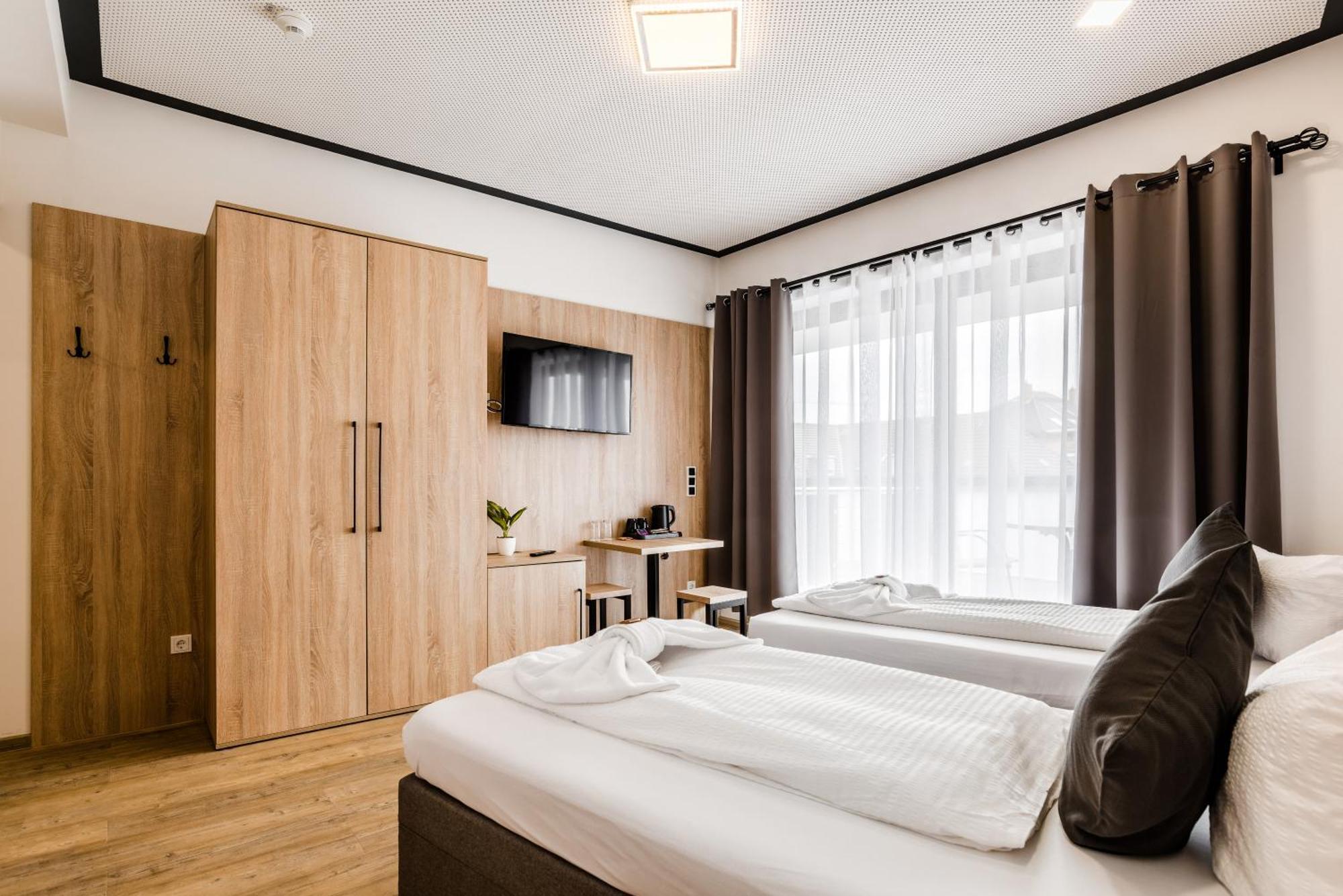 Hotel Montenegro Вормс Екстер'єр фото