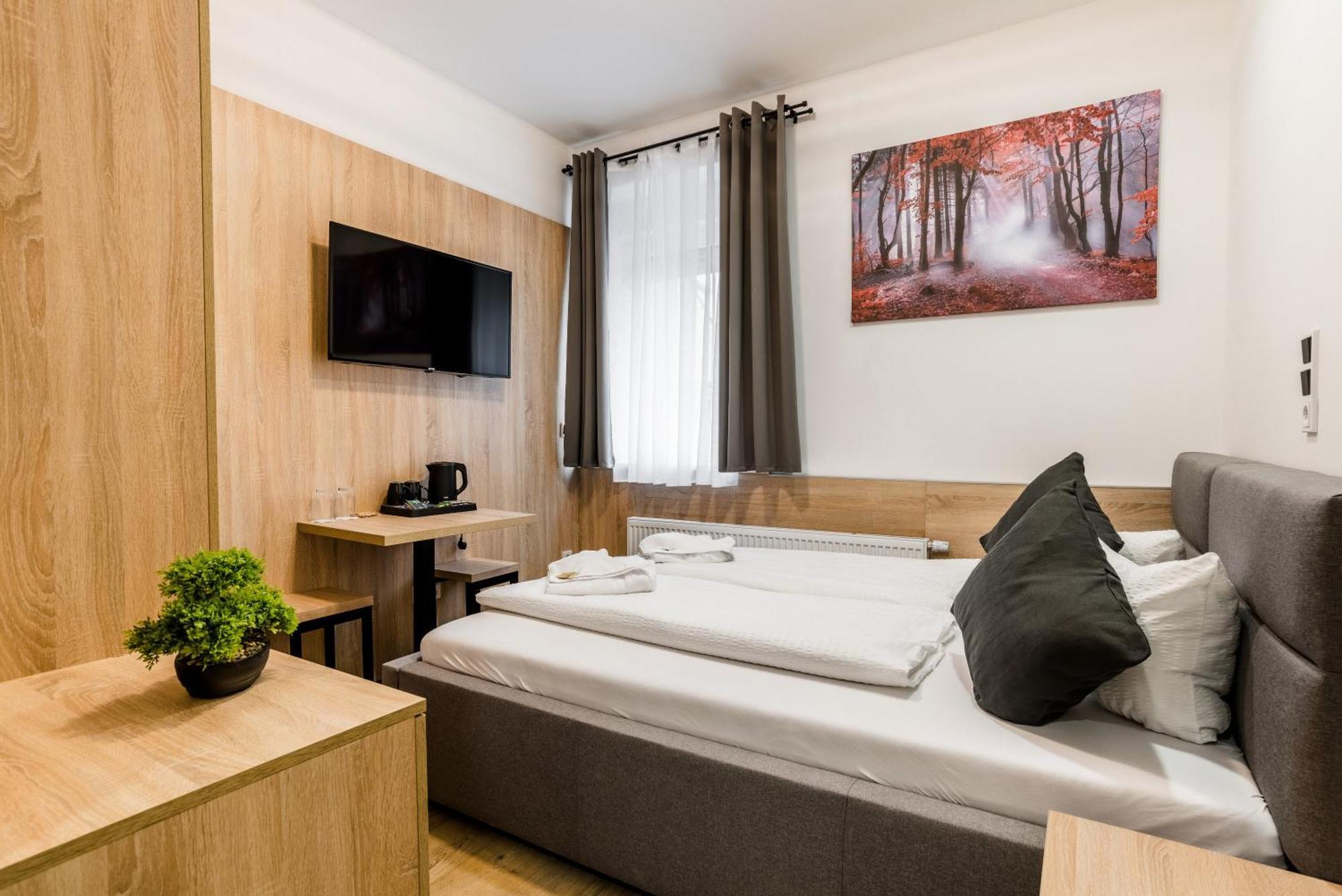 Hotel Montenegro Вормс Екстер'єр фото